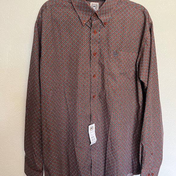 Cinch Button down shirt - Picture 1 of 4